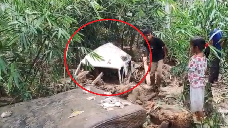 Ngeri, Mobil Ringsek Diterjang Banjir Bandang di Aceh Tenggara