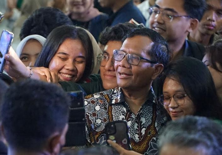 Kuliah Umum di Universitas Andalas, Mahfud MD Ajak Mahasiswa Laporkan Kecurangan dan Hoaks