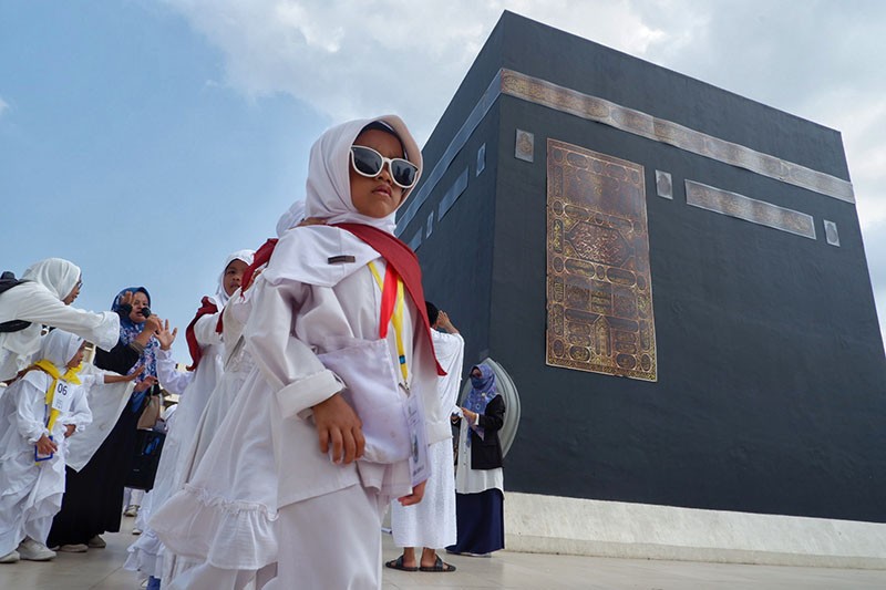 Potret Ratusan Anak TK di Makassar Serius Ikuti Manasik Haji - Bagian 2