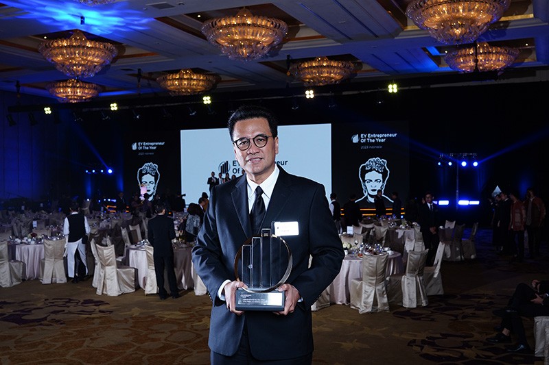 Sosok Yozua Makes, Pemenang EY Entrepreneur of The Year 2023 - Bagian 1