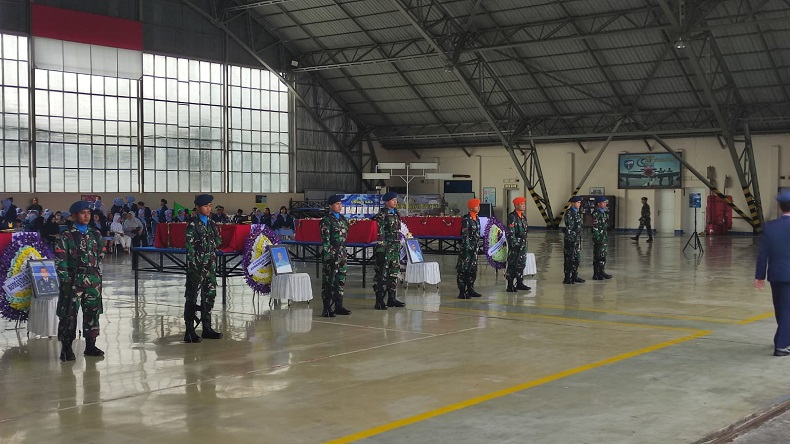 Gubernur Khofifah Sampaikan Duka Mendalam atas Jatuhnya 2 Pesawat TNI AU Super Tucano