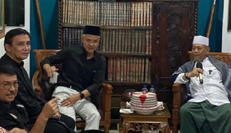 Ganjar Diajak Ulama Kharismatik Puang Makka Bicara 4 Mata saat Sowan, Ini Pesannya  