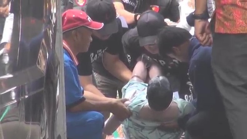 Rekonstruksi Pembunuhan Ibu dan Anak di Subang, Korban Dihabisi Pakai Golok dan Stik Golf