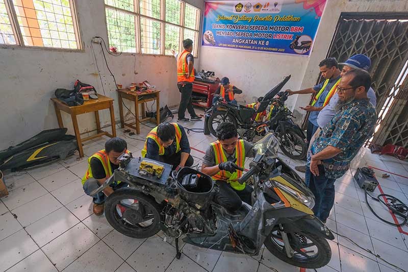 Pelatihan Konversi Sepeda Motor BBM ke Listrik - Bagian 2