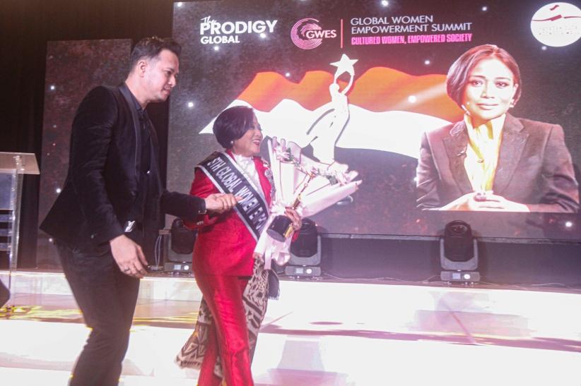 Aktif Dalam Kesetaraan Gender, Perempuan Pengusaha Indonesia Raih Global Women Empowerment Icon ke-8 - Bagian 3