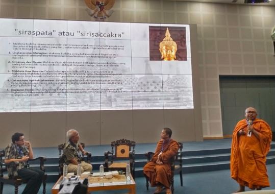 Perkuat Spiritual, Tokoh dan Umat Buddha Minta Chattra Segera Dipasang di Borobudur