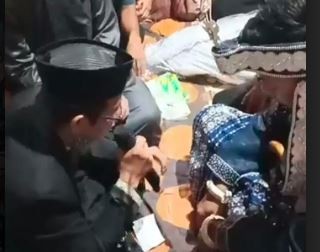 Viral Video Pengantin Ijab Kabul di Samping Jenazah Sang Ayah di Kolaka