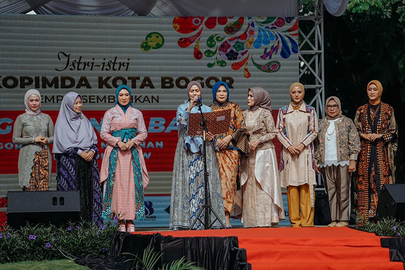 Korem 061/SK melalui Persit Kartika Chandra Kirana Inisiasi Bogor Cinta Batik - Bagian 4