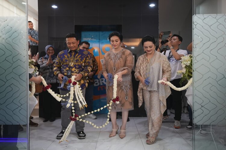 Terus Perkuat Layanan, BRI Resmikan Sentra Layanan Prioritas Semarang Pattimura