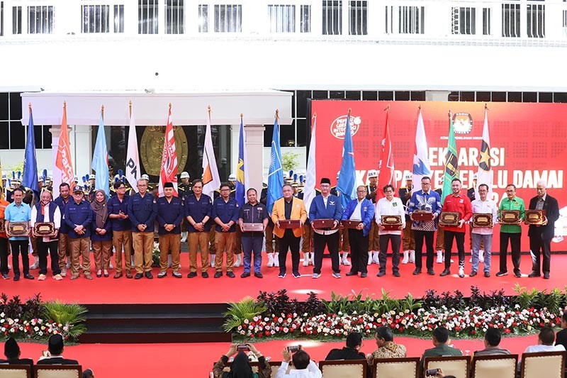 3 Pasangan Capres-Cawapres dan 18 Parpol Peserta Pemilu Deklarasi Kampanye Damai - Bagian 3