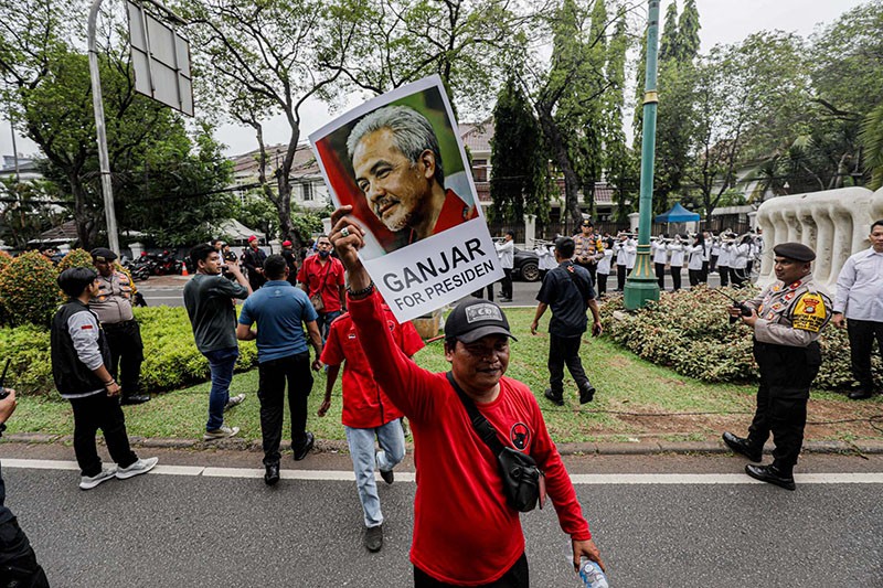 Antusiasme Pendukung Ganjar-Mahfud MD Pawai Deklarasi Kampanye Damai - Bagian 3