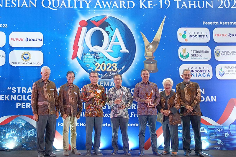Memajukan Pertanian Indonesia, Petrokimia Gresik Raih Platinum Award IQA 2023 - Bagian 3
