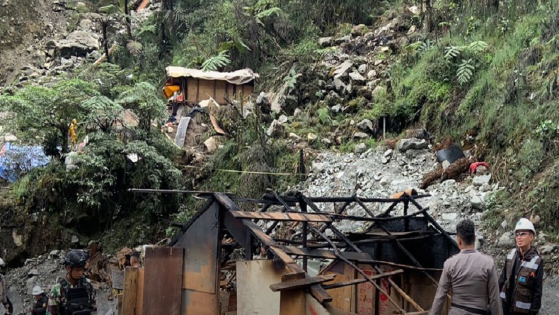 Camp Ilegal Penambangan di Tembagapura Ditertibkan, 102 Pendulang Emas Dipulangkan