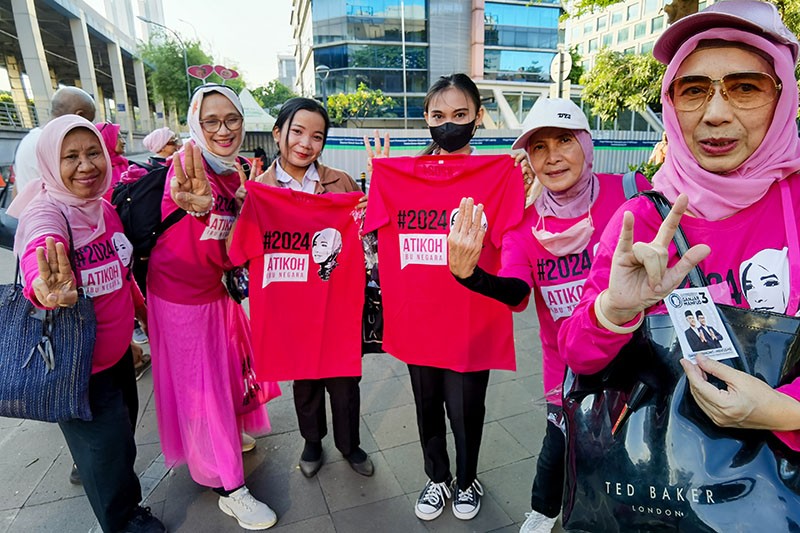 Aksi Relawan Ganjar-Mahfud, PINK Movement Mendorong Partisipasi Pemilih Perempuan - Bagian 3