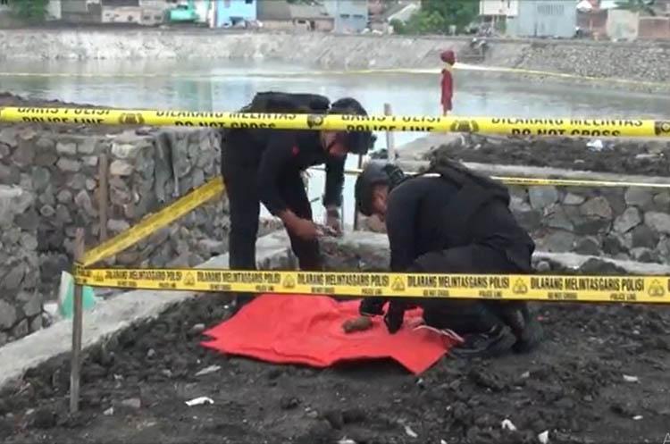 Mortir Peninggalan Perang Belanda Ditemukan di Lokasi Proyek Pembangunan Waduk Mojokerto