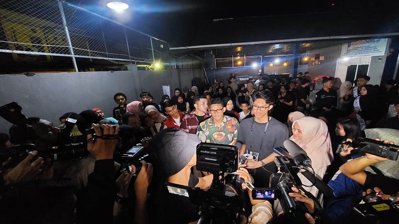 title Antusiasnya Ratusan Pelaku UMKM di Makassar Diskusi Bareng Sandiaga Uno dan Alam Ganjar Antusiasnya Ratusan Pelaku UMKM di Makassar Diskusi Bareng Sandiaga Uno dan Alam Ganjar