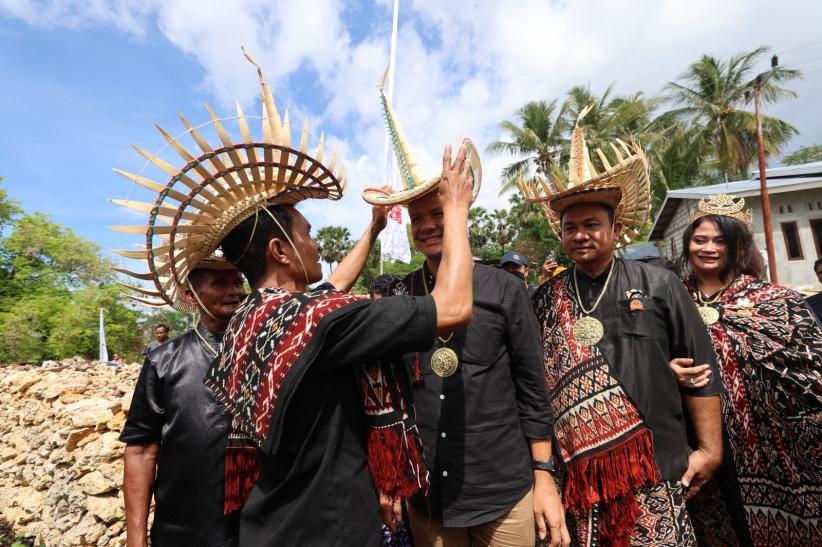Ganjar Pranowo Diangkat Jadi Pimpinan Tertinggi Funu Keu di Pulau Rote NTT - Bagian 3