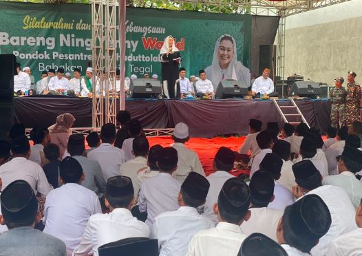 Yenny Wahid Targetkan Ganjar-Mahfud Menang saat Dzikir Kebangsaan di Tegal