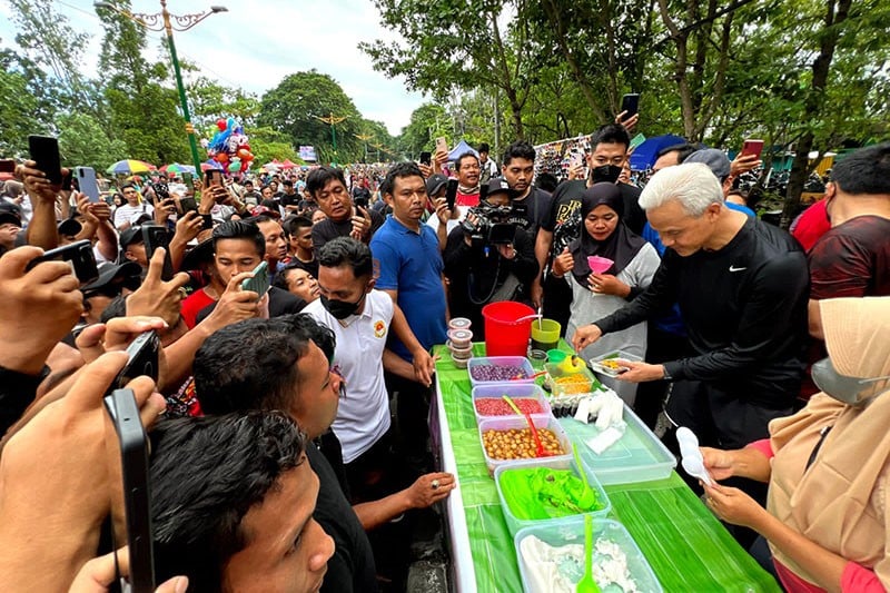 Merinding! Ribuan Warga Lombok Antusias Ikuti Olahraga bersama Ganjar saat CFD - Bagian 4