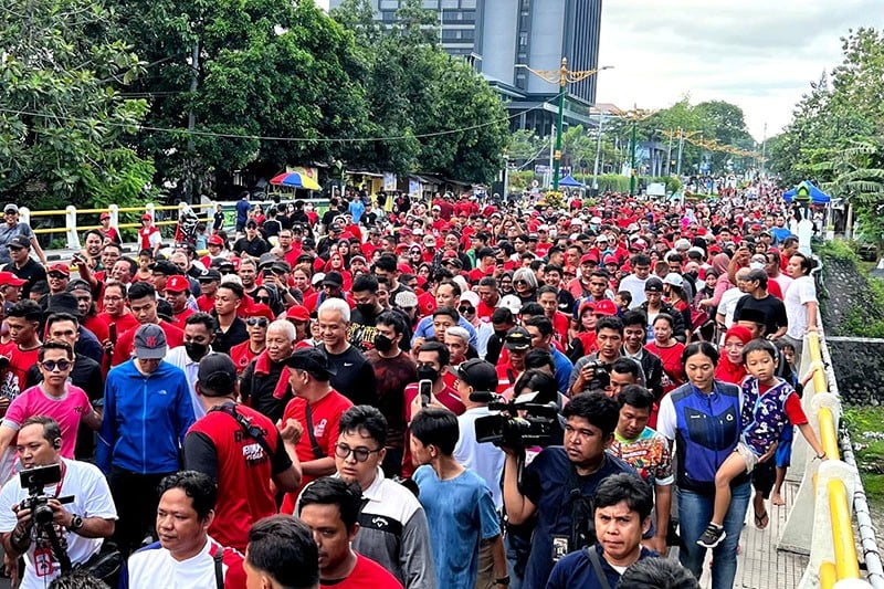 Merinding! Ribuan Warga Lombok Antusias Ikuti Olahraga bersama Ganjar saat CFD - Bagian 3