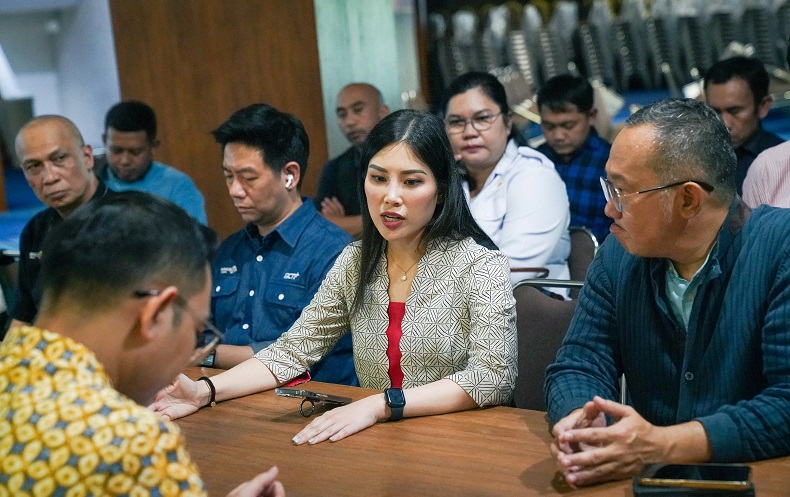 title Tinjau Persiapan Perayaan Natal Nasional di Gereja Bethany, Ini Pesan Angela Tanoesoedibjo Tinjau Persiapan Perayaan Natal Nasional di Gereja Bethany, Ini Pesan Angela Tanoesoedibjo