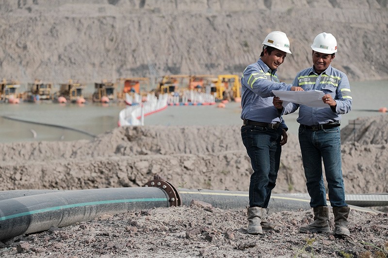 Perkuat Posisi Perusahaan Pertambangan, BUMA Mulai Tawarkan Obligasi Rupiah Pertama  - Bagian 1