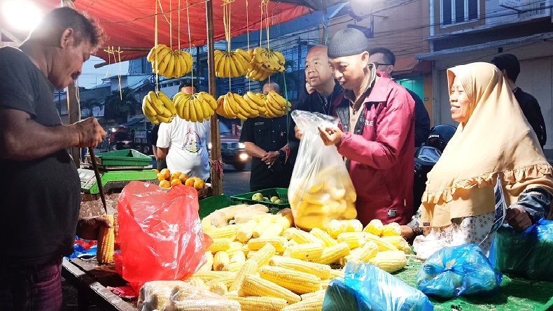 Cerita Retno Pedagang Gorengan Senang Dapat KTA Partai Perindo Berasuransi