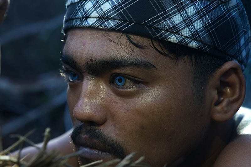 Potret Warga Suku Bugis Bermata Biru karena Kelainan Genetik Langka - Bagian 1