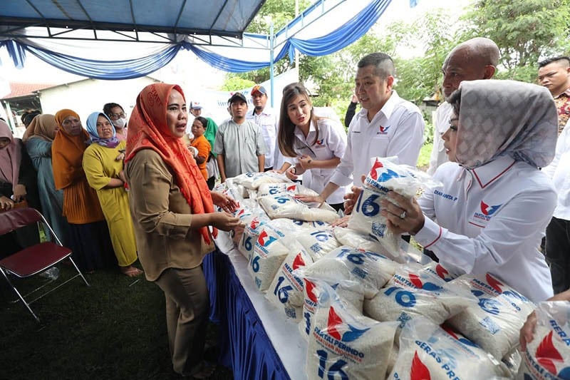Bazar Sembako Murah Perindo di Palangka Raya, 500 Paket Ludes Diserbu Warga