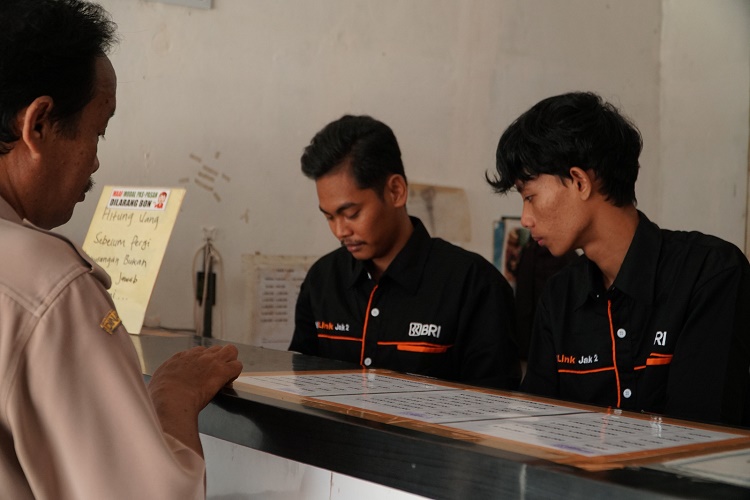 Mudahkan Transaksi Keuangan, Masyarakat Rasakan Dampak Positif dari AgenBRILink