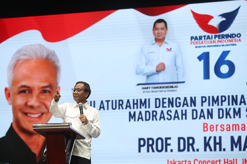 Mahfud MD Janji Makmurkan Pesantren jika Terpilih jadi Wakil Presiden 2024 - Bagian 1