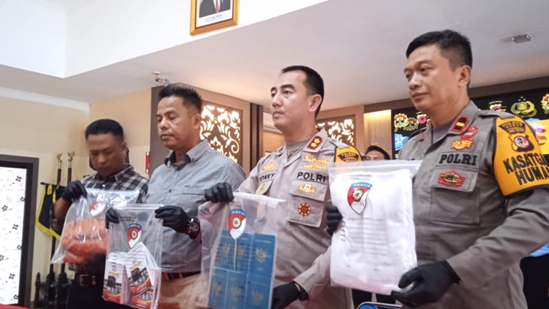 Usai Tipu 22 Calon Jemaah Umrah, Pria Paruh Baya di Garut Jalan-jalan ke Malaysia