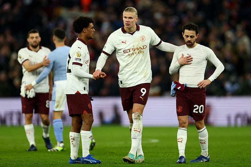 Ekspresi Pemain Manchester City Tertunduk Turun ke Posisi 4 Liga Inggris - Bagian 3