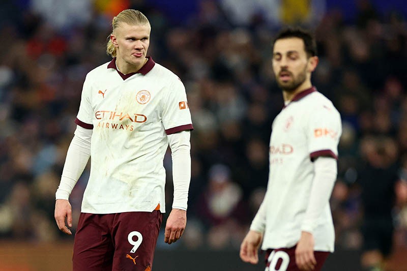 Ekspresi Pemain Manchester City Tertunduk Turun ke Posisi 4 Liga Inggris - Bagian 2