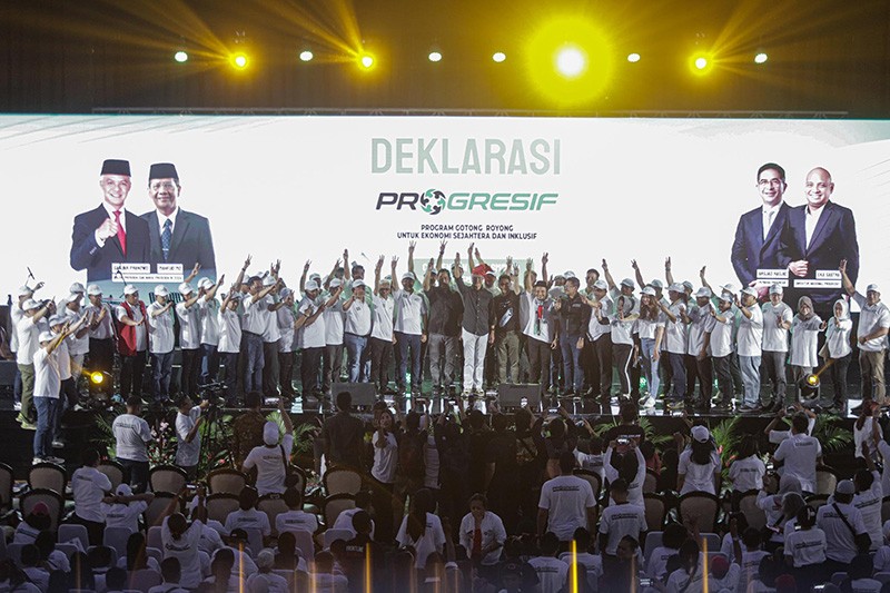 Ganjar Pranowo Hadir di Deklarasi Program Gotong Royong untuk Ekonomi Sejahtera dan Inklusif - Bagian 3