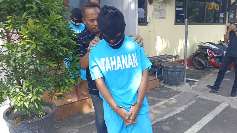 title Terkuak, Anak Kandung Dalangi Pembunuhan Ayah di Comal, Suruh Tetangga yang Terlilit Utang Terkuak, Anak Kandung Dalangi Pembunuhan Ayah di Comal, Suruh Tetangga yang Terlilit Utang