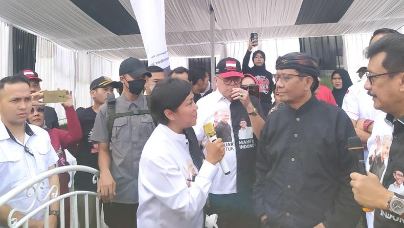 Disapa Langsung Cawapres Mahfud MD, Warga KBB Curhat soal Mahalnya Sembako