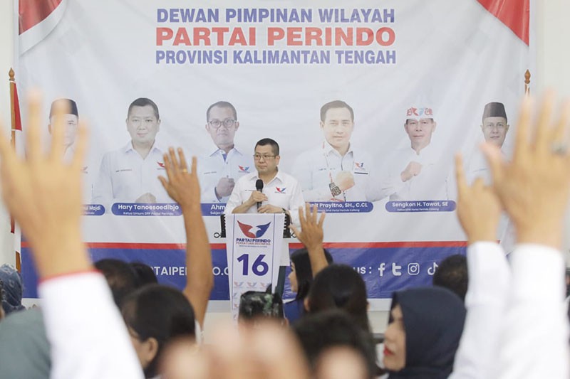 HT Menyapa Masyarakat Kalteng di Bazar Sembako Murah dan Pemeriksaan Kesehatan Gratis Partai Perindo - Bagian 5