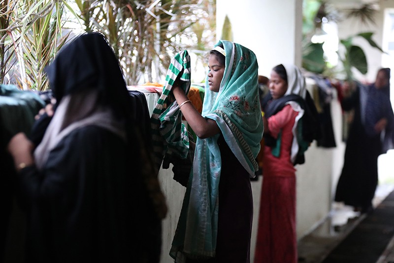 Imigran Rohingya Ditolak Warga Aceh, Kini Menunggu Relokasi - Bagian 2