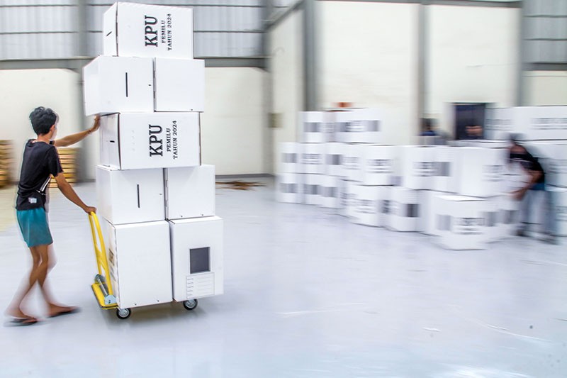 Melihat Proses Perakitan Kotak Suara Pemilu 2024 - Bagian 5