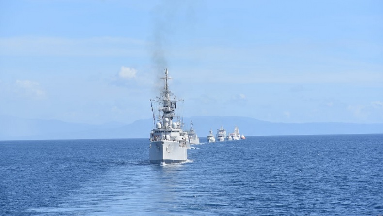 TNI AL Kerahkan 9 Kapal Perang dan Pasukan Khusus di Perairan Kota Tidore Kepulauan