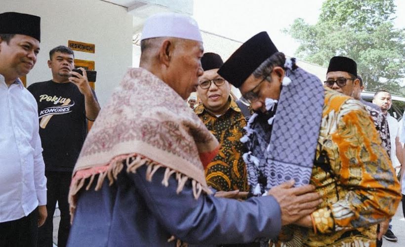 Punya Trah NU Kuat, Mahfud MD Dititipi Amanat Ulama Salaf Banten