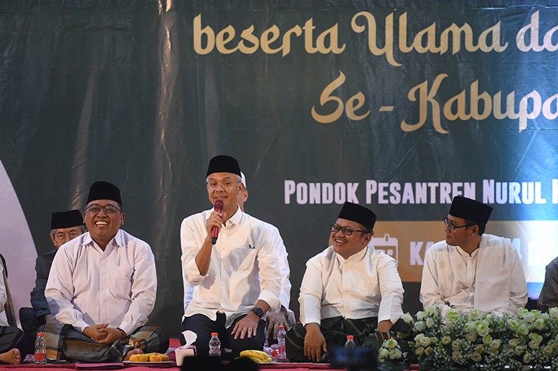 Santri hingga Ulama se-Kabupaten Bekasi Hadiri Sholawat Kebangsaan bersama Ganjar  - Bagian 2