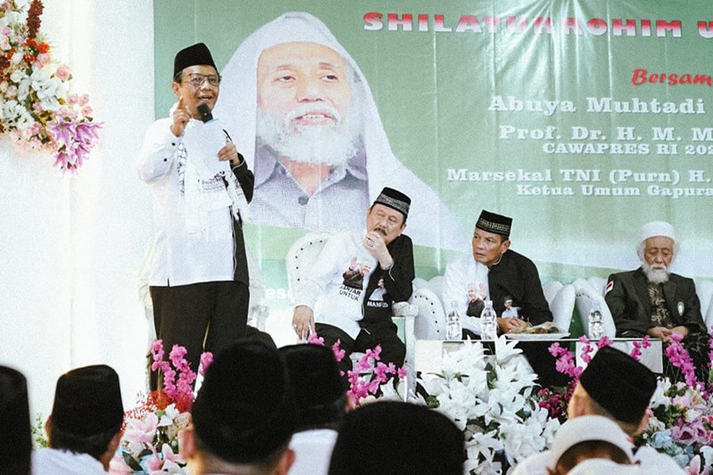 Doa Khusus Ulama Kharismatik Abuya Muhtadi untuk Mahfud MD - Bagian 3