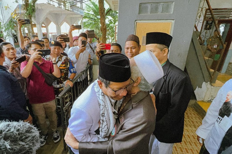 Doa Khusus Ulama Kharismatik Abuya Muhtadi untuk Mahfud MD - Bagian 2