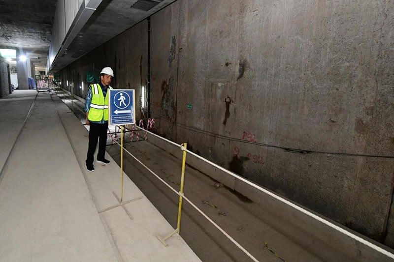 Foto-Foto Presiden Jokowi Cek Progres Pembangunan MRT Jakarta Fase 2A - Bagian 4