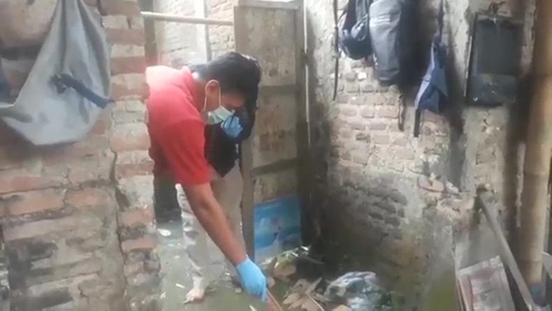 title Majalengka Geger, Perangkat Desa Tewas Tergantung di Rumah Kosong Majalengka Geger, Perangkat Desa Tewas Tergantung di Rumah Kosong