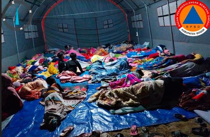 Khawatir Gempa Susulan, 463 Warga Bogor Tidur di Pengungsian