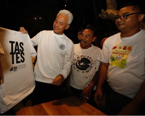 Gerakan Kaos Rakyat Sat Set Galang Dukungan Menangkan Ganjar-Mahfud