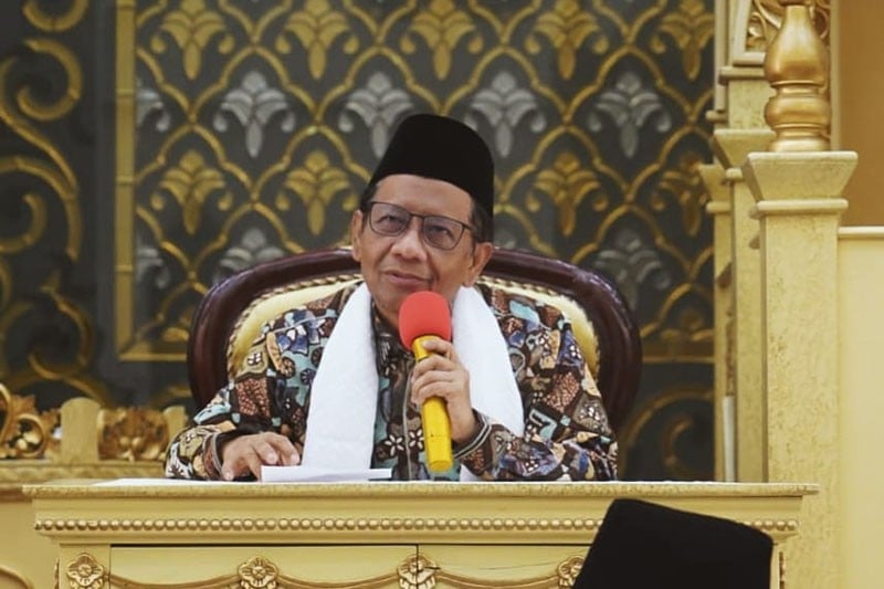 Mahfud MD Ceramah Subuh di Padang, Dihadiri Gubernur hingga Tokoh Masyarakat - Bagian 2